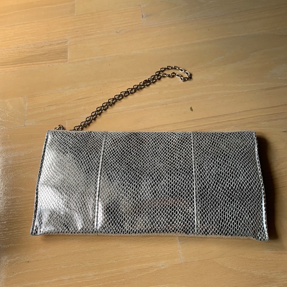 Brand new clutch - Picture 2 of 4